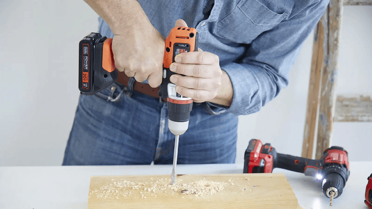 تأمین سرمایه در گردش جهت واردات و توزیع ابزارآلات برقی برند فریک